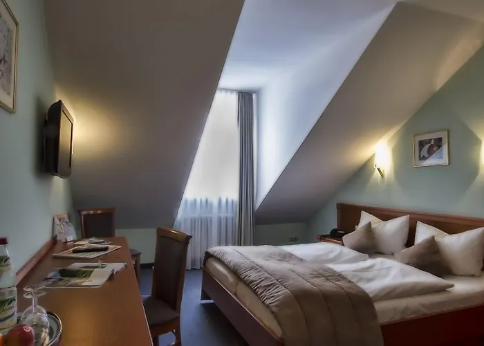 Blutenburg Hotel 3*