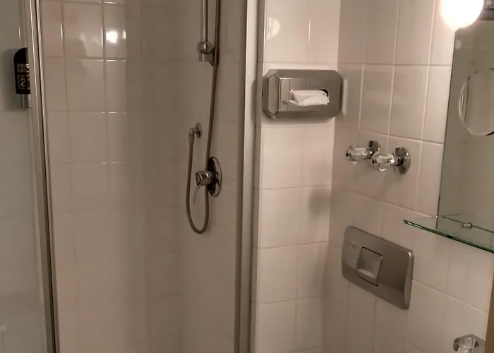 Blutenburg Hotel 3*