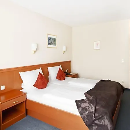 Blutenburg 3*