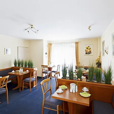 Blutenburg 3*