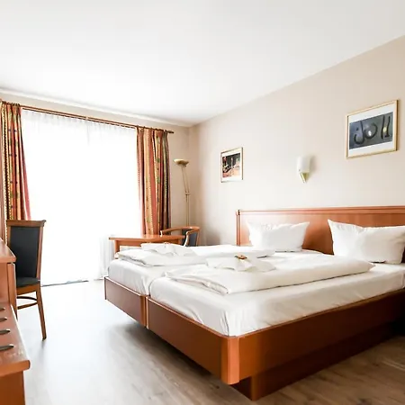 Blutenburg 3* München