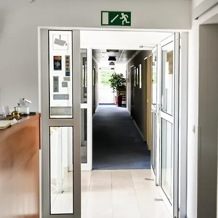 Hotel Blutenburg 3*