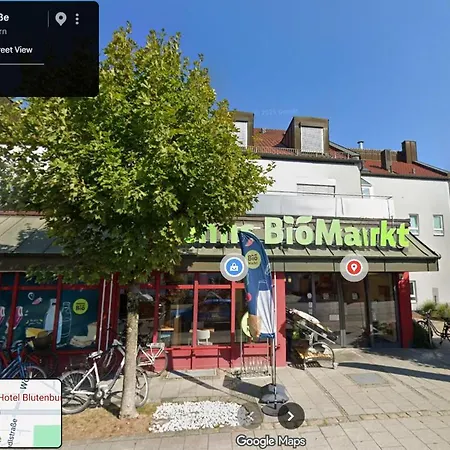 Hotel Blutenburg 3*