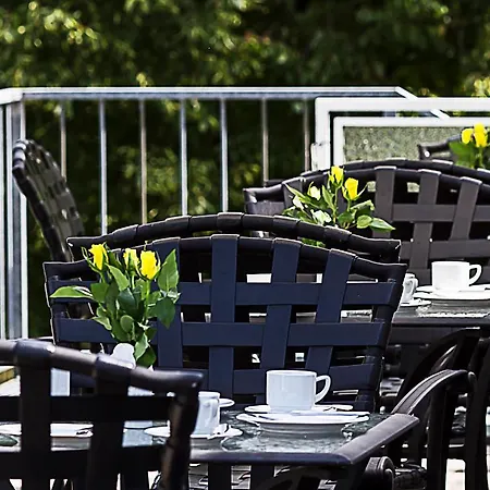 Hotel Blutenburg 3*
