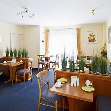 Blutenburg 3*