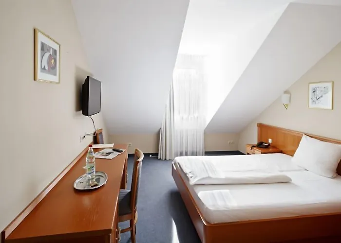 Blutenburg Otel 3*