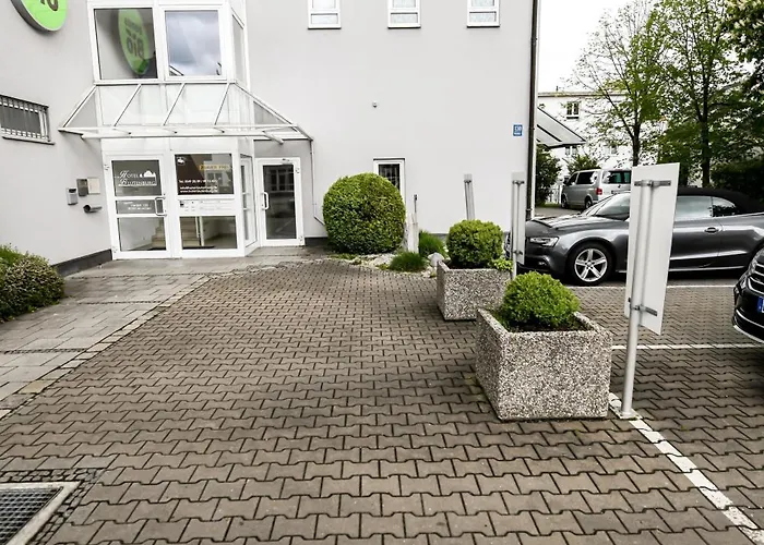 Blutenburg Otel