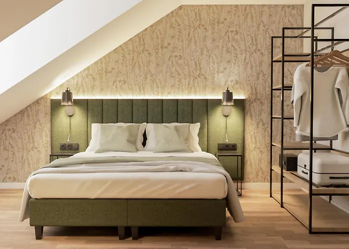 Otel Blutenburg 3*