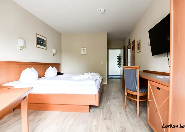 Hotel Blutenburg 3*